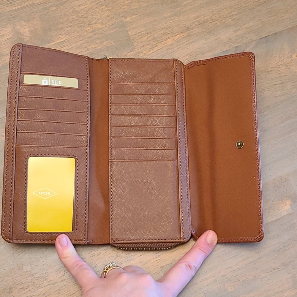 Fossil Wallet - Picture 3 of 4
